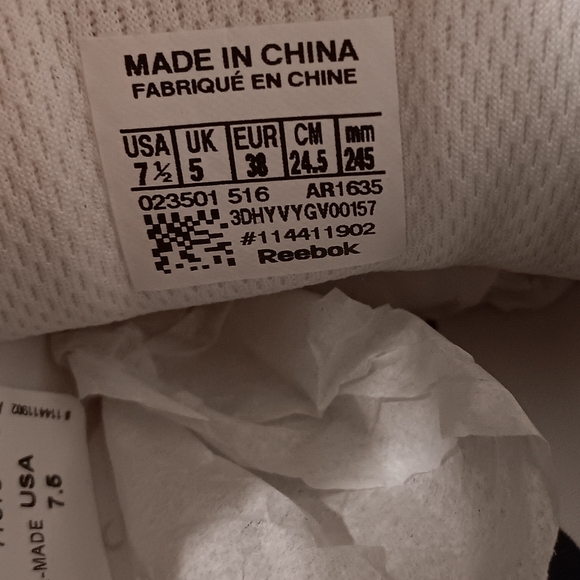 Reebok Instapump Fury OB 7.5 NWT - Picture 5 of 6